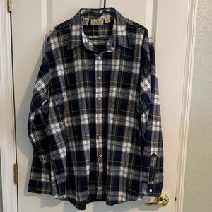 L.L. Bean Navy and Green Plaid Casual Button Down Flannel Shirt